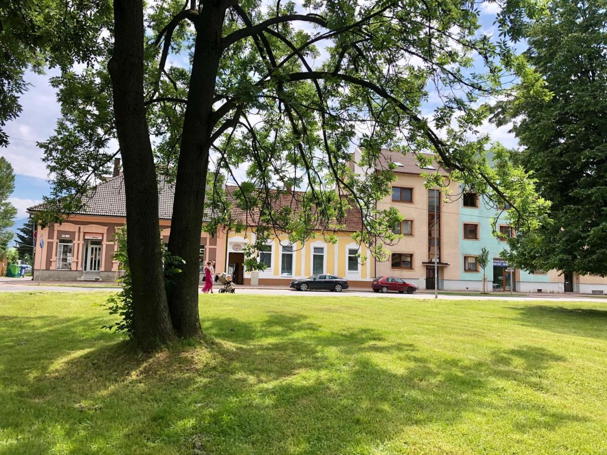 Liptovský Mikuláš Apartments City Liptov מראה חיצוני תמונה