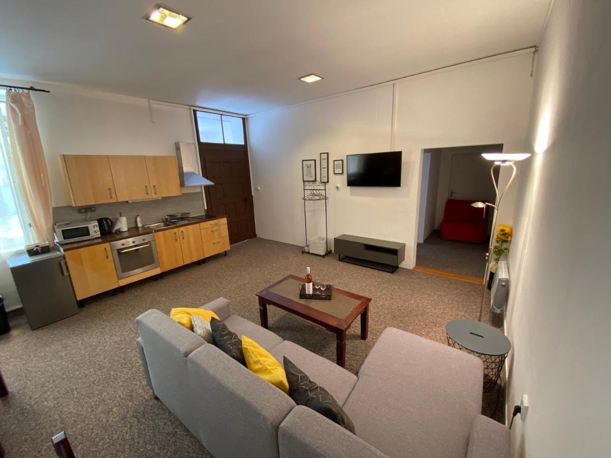 Liptovský Mikuláš Apartments City Liptov מראה חיצוני תמונה